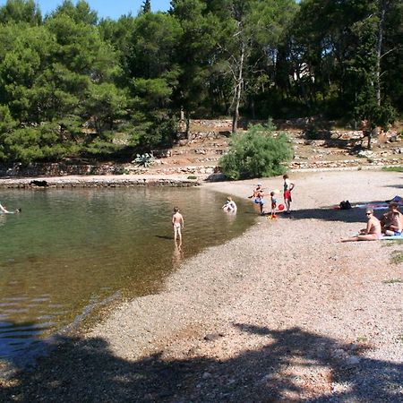 Apartments By The Sea Stari Grad, Hvar - 16392 Стари Град Экстерьер фото